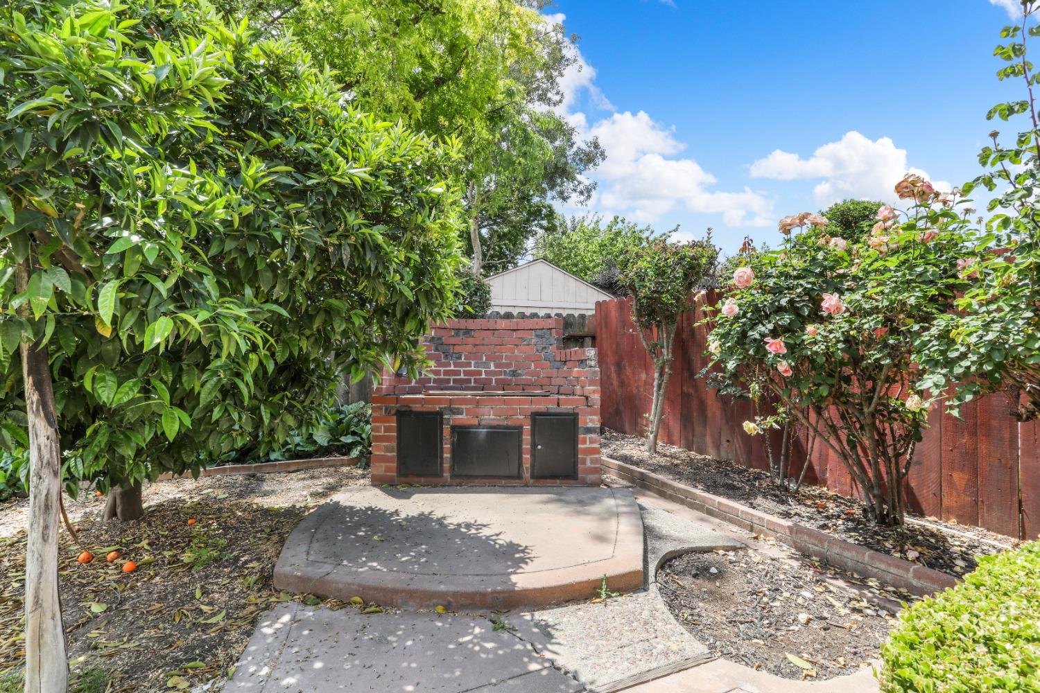 Oakhurst Way, Stockton, California image 35