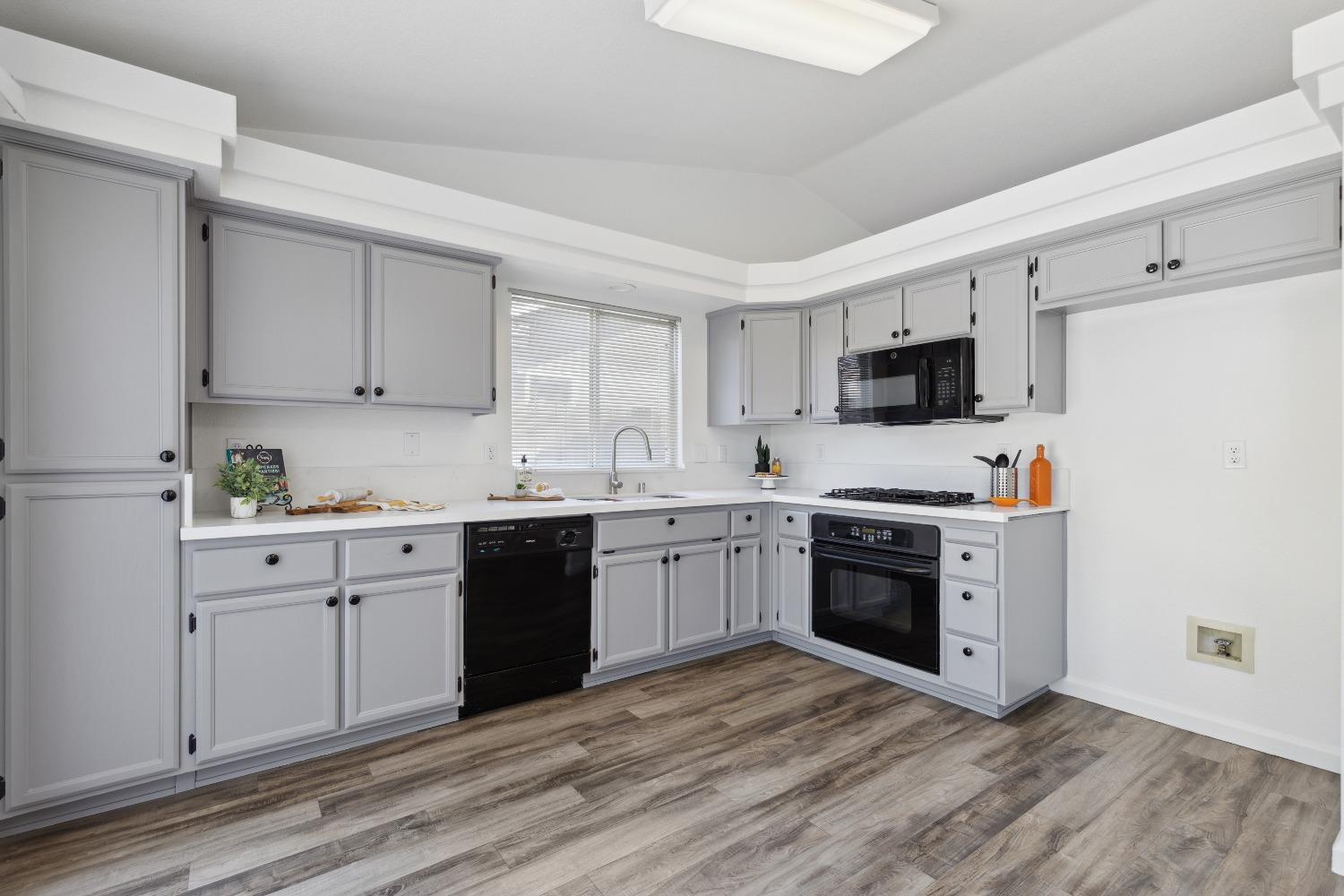 Chilton Drive, Roseville, California image 5