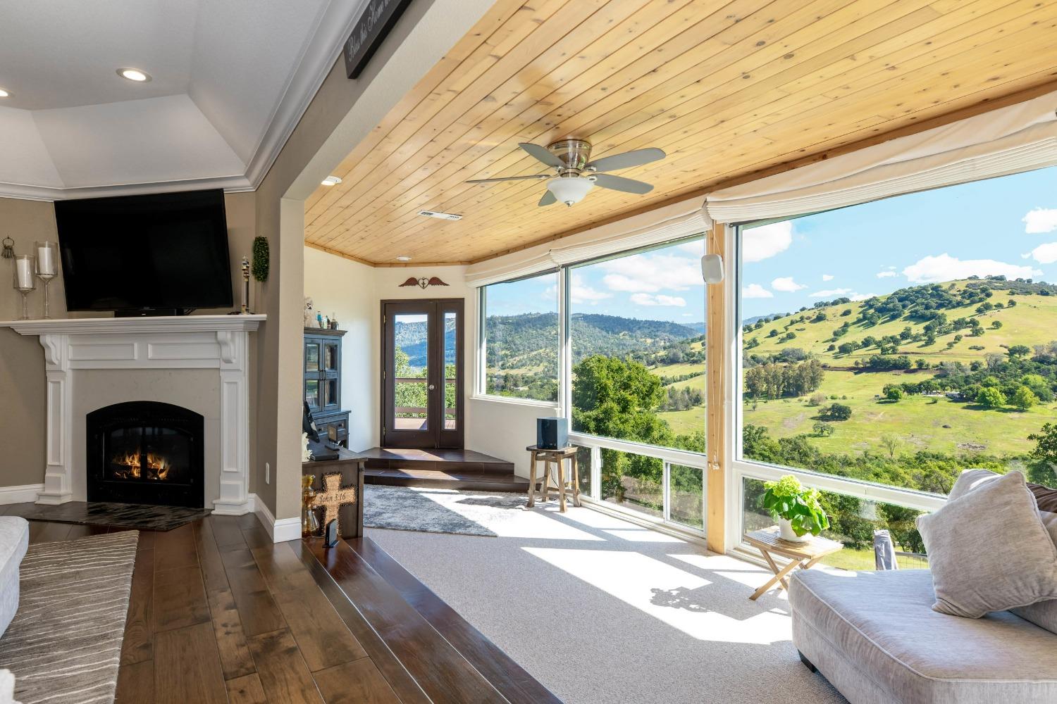 Detail Gallery Image 2 of 99 For 9997 Deer Ridge Ct, Browns Valley,  CA 95918 - 4 Beds | 3 Baths