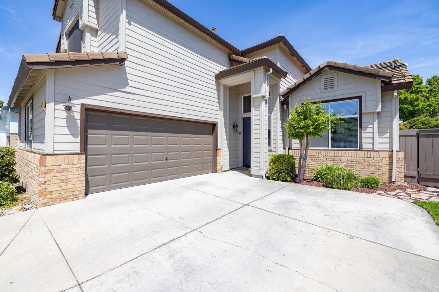 Detail Gallery Image 3 of 63 For 23 Alazar Ct, Sacramento,  CA 95835 - 4 Beds | 3 Baths