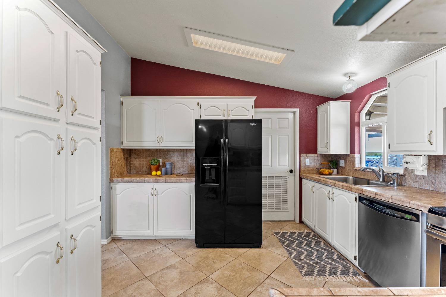 Detail Gallery Image 16 of 88 For 7394 Camp Far West Rd, Wheatland,  CA 95692 - 3 Beds | 2 Baths