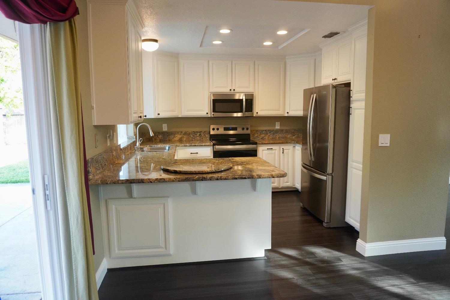 property-img