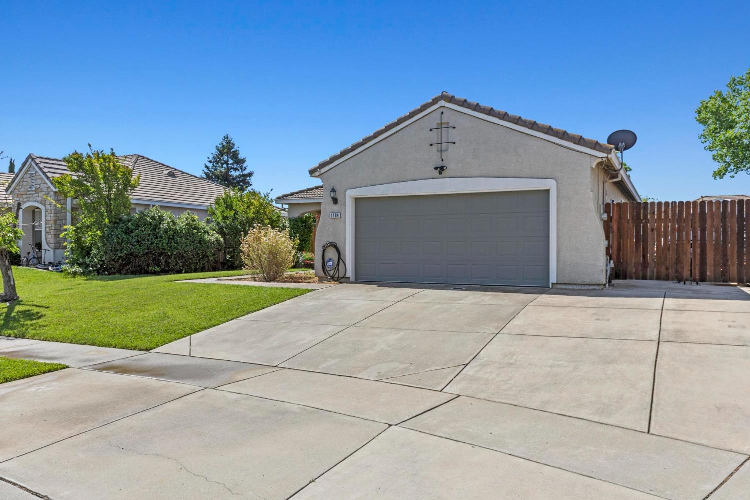 Kneebone Court, Plumas Lake, California image 35