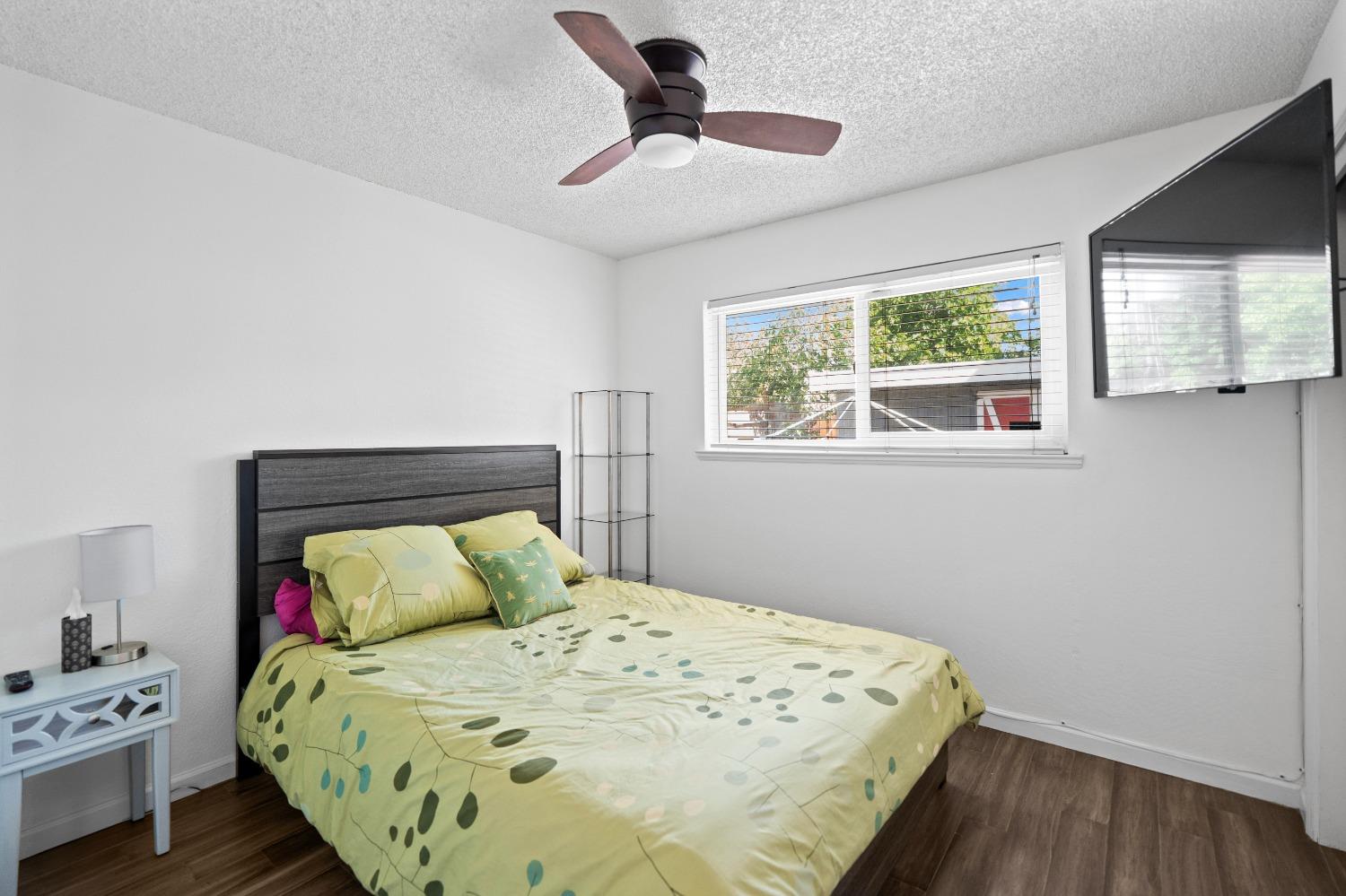 Forestwood Drive, Sacramento, California image 23