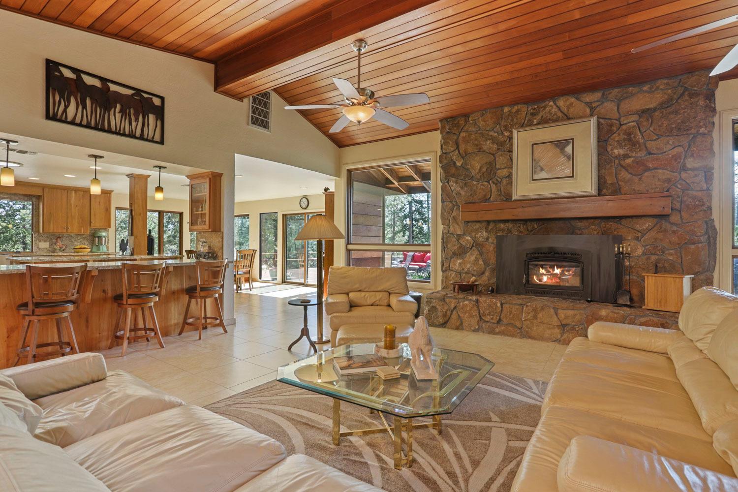 Detail Gallery Image 40 of 92 For 10415 Mcmahon Rd #10415,  Coulterville,  CA 95311 - 3 Beds | 4/1 Baths