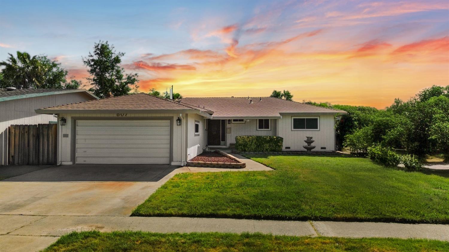 Oak Ridge Dr, Roseville, California image 1