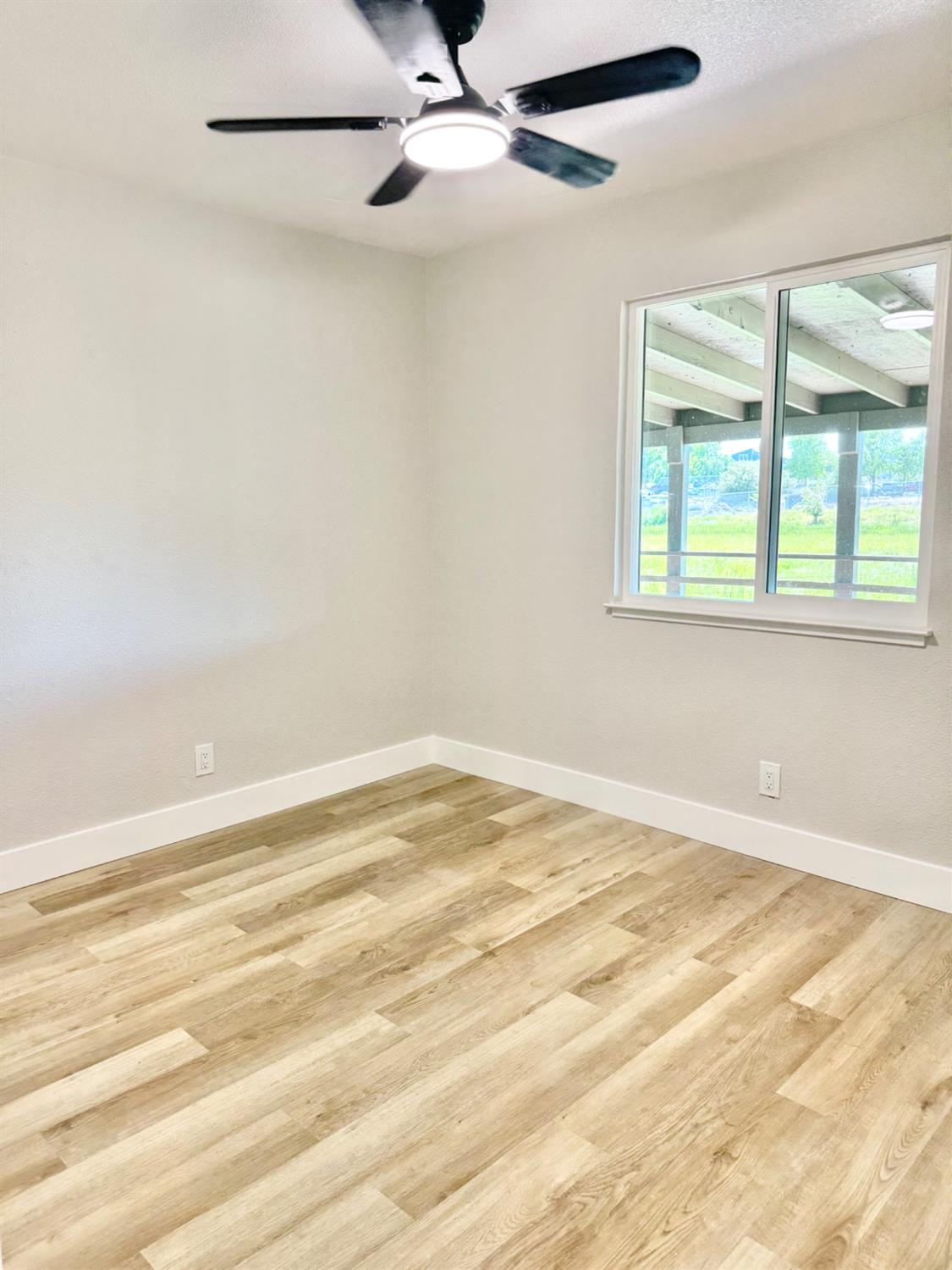 Detail Gallery Image 9 of 15 For 639 Casey St, Angels Camp,  CA 95222 - 3 Beds | 2 Baths