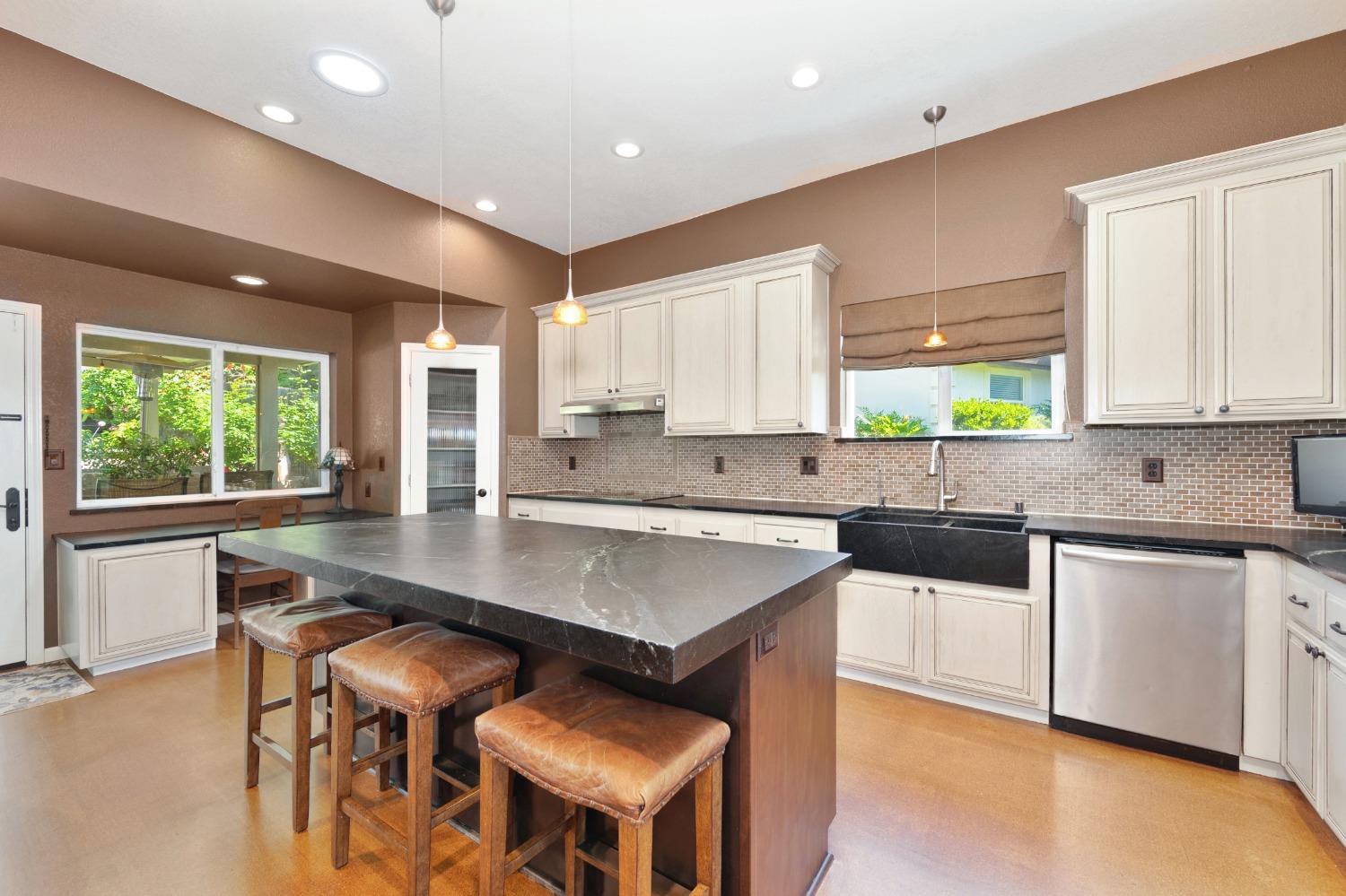 Sharon Court, Folsom, California image 32