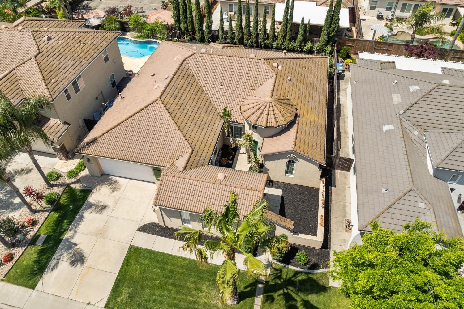 Christo Way, Elk Grove, California image 3