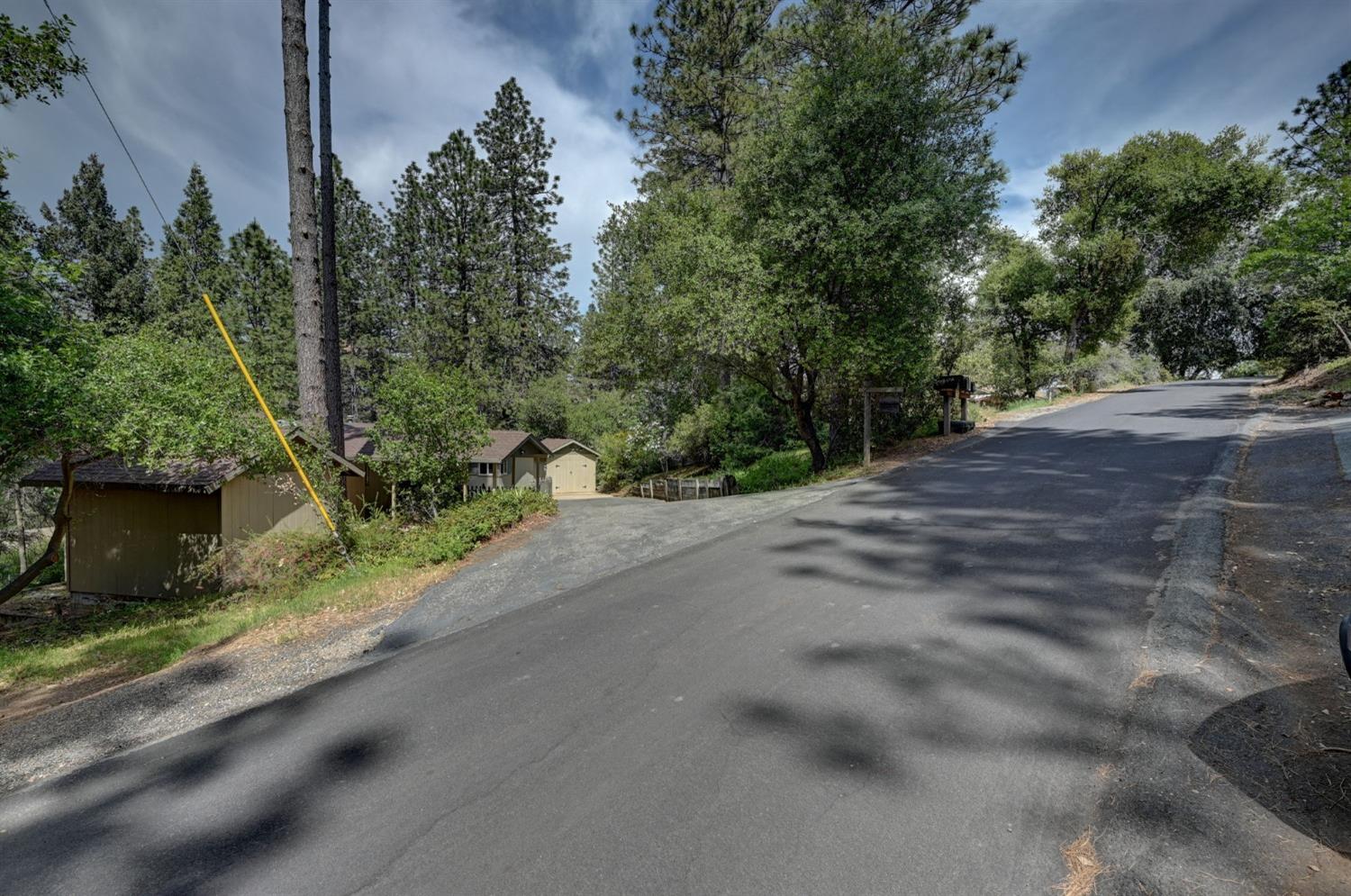 Marc Drive, Pine Grove, California image 12
