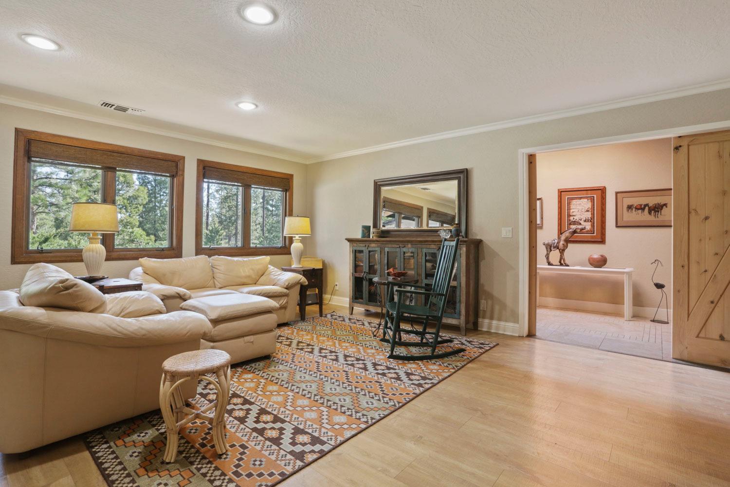 Detail Gallery Image 43 of 92 For 10415 Mcmahon Rd #10415,  Coulterville,  CA 95311 - 3 Beds | 4/1 Baths