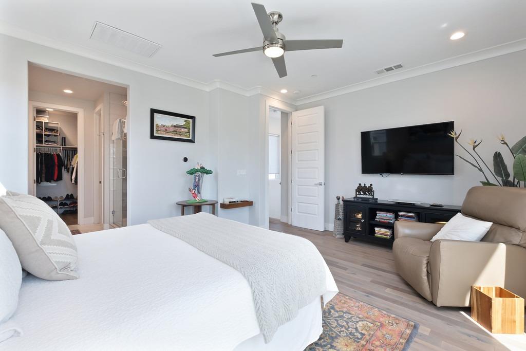 Detail Gallery Image 29 of 74 For 3438 Forney Way, Sacramento,  CA 95816 - 3 Beds | 2/1 Baths