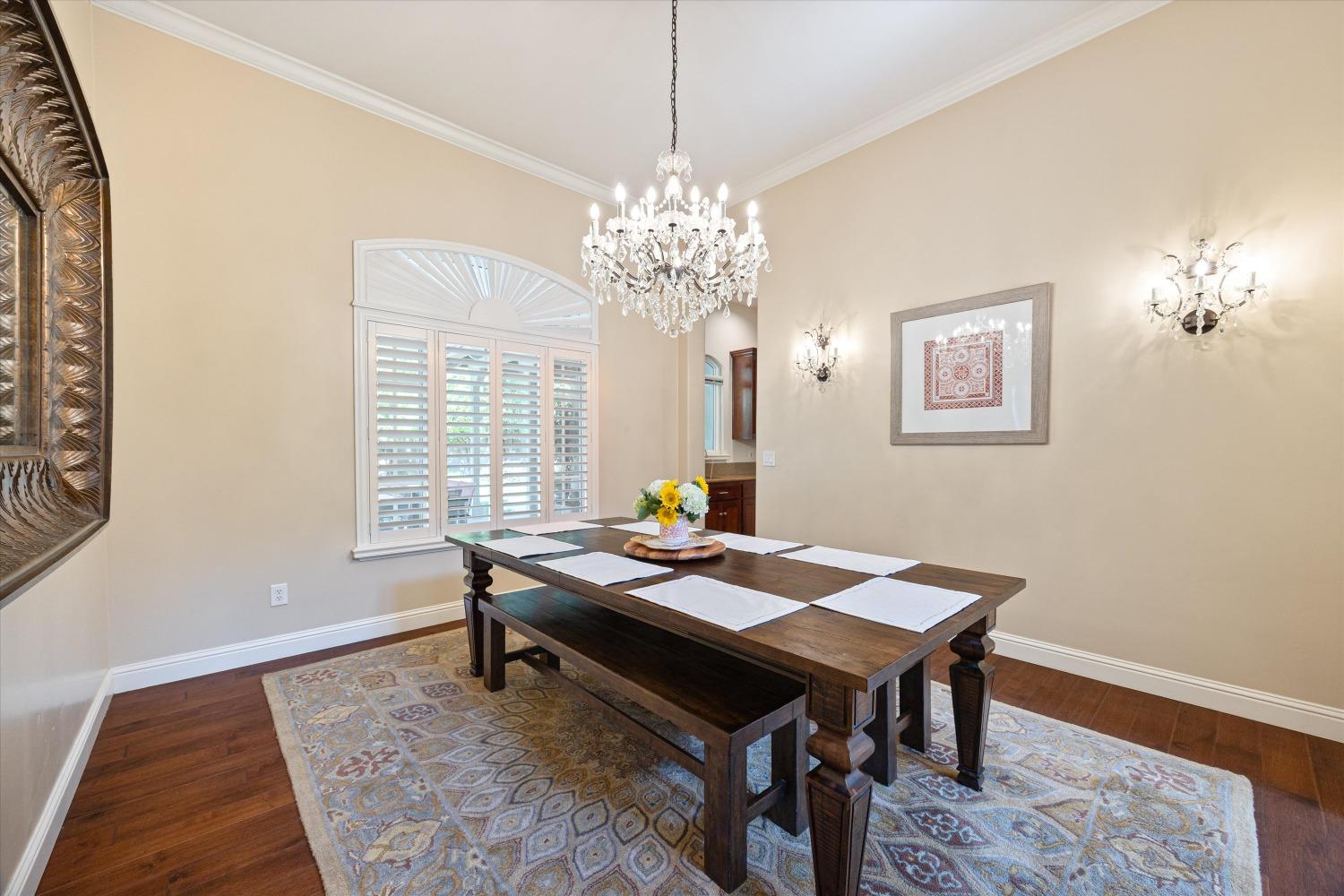 Tuscan Lane, Sacramento, California image 19