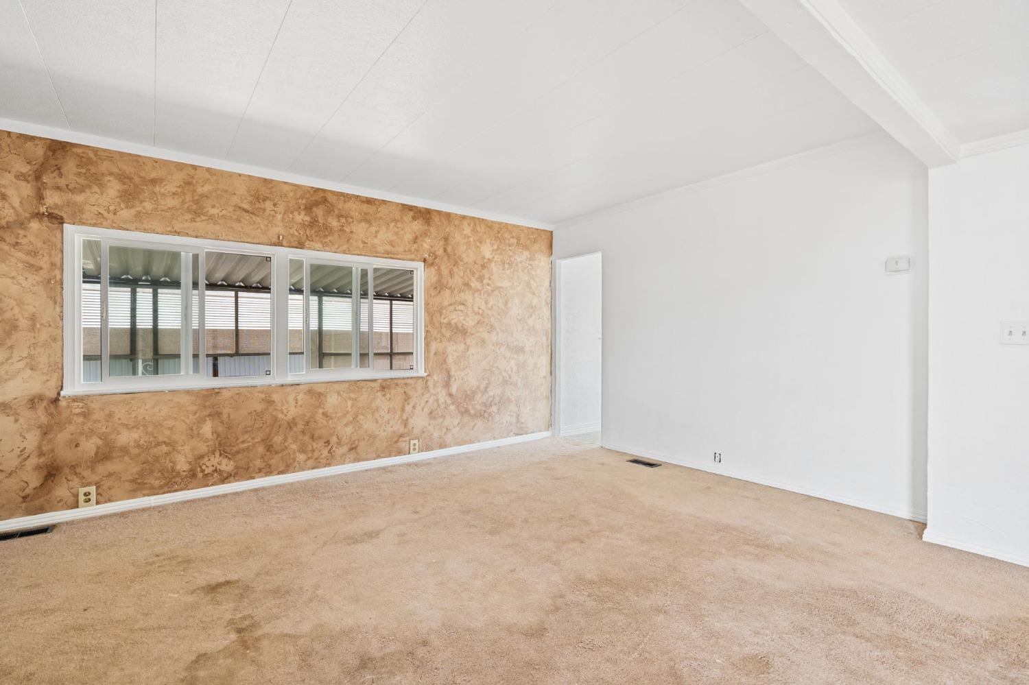 Villa Avenue #143, Clovis, California image 11