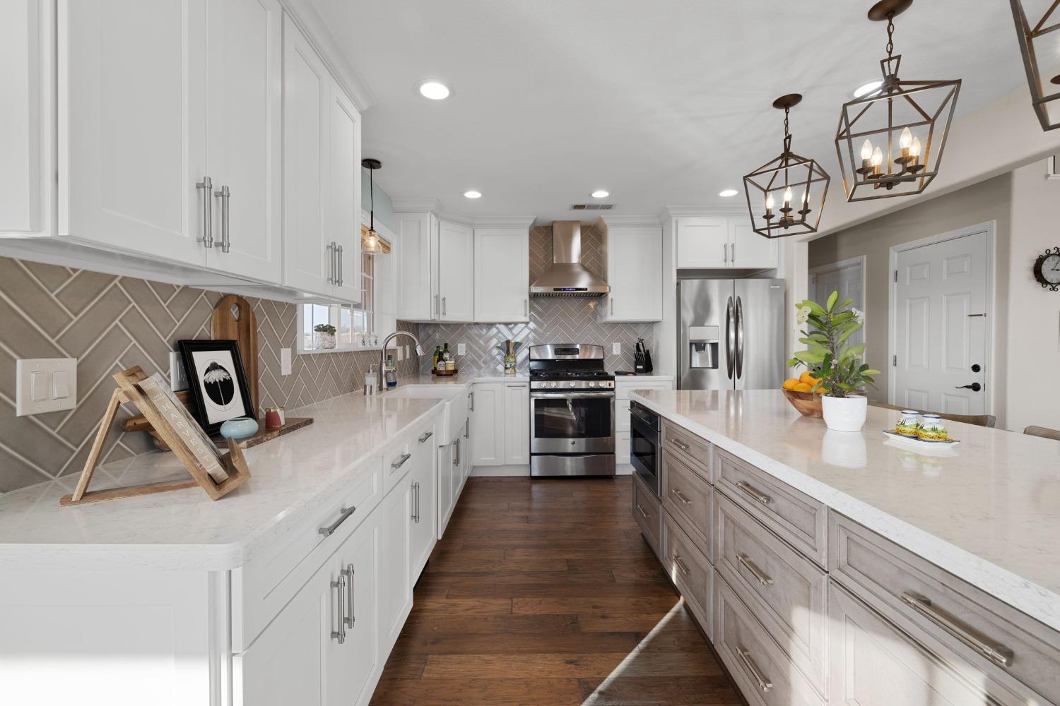 Detail Gallery Image 16 of 99 For 6441 Sky Hawk Rd, Pilot Hill,  CA 95664 - 7 Beds | 5/1 Baths
