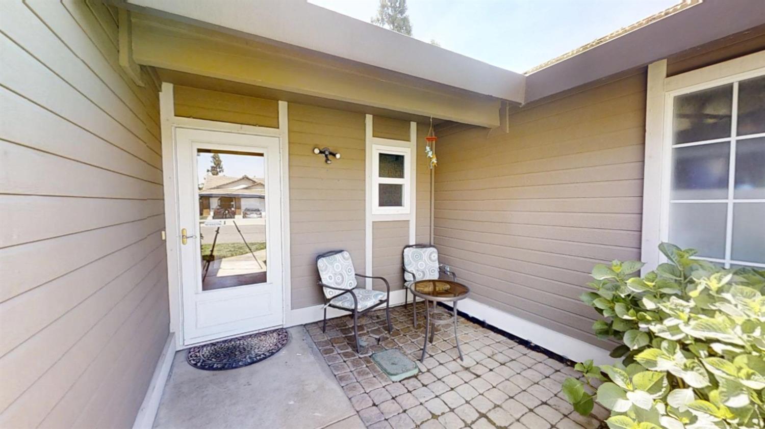 Detail Gallery Image 2 of 25 For 3200 Pepperridge Dr, Antelope,  CA 95843 - 3 Beds | 2 Baths