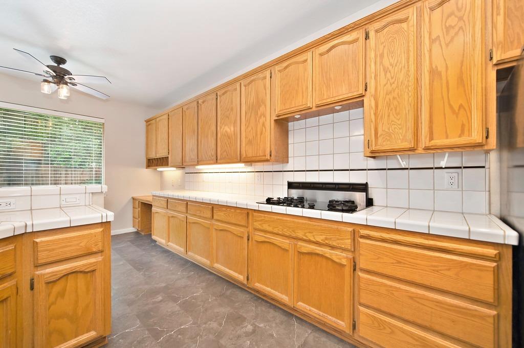 Buckhaven Way, Citrus Heights, California image 15