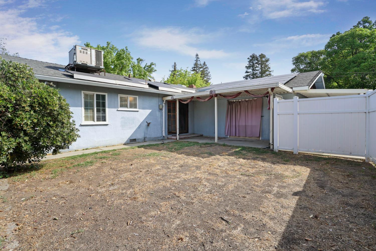 Dunmar Lane, Stockton, California image 19