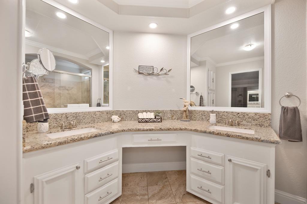 Detail Gallery Image 21 of 44 For 6187 Oak Lakes, Citrus Heights,  CA 95621 - 2 Beds | 2 Baths