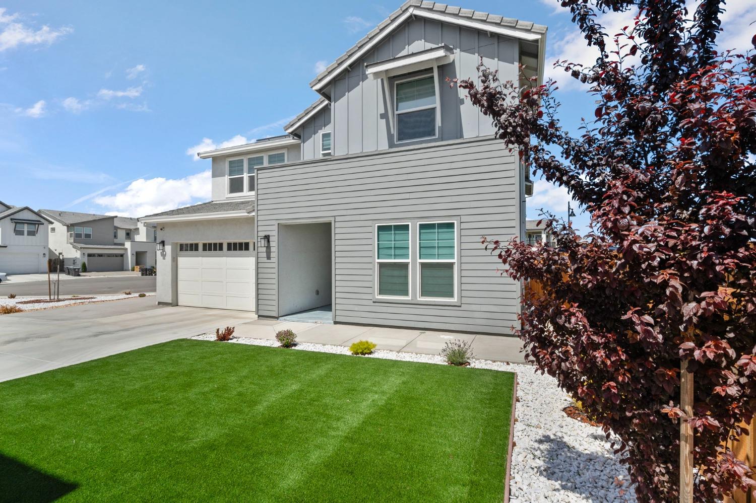 Tipton Court, Lathrop, California image 4