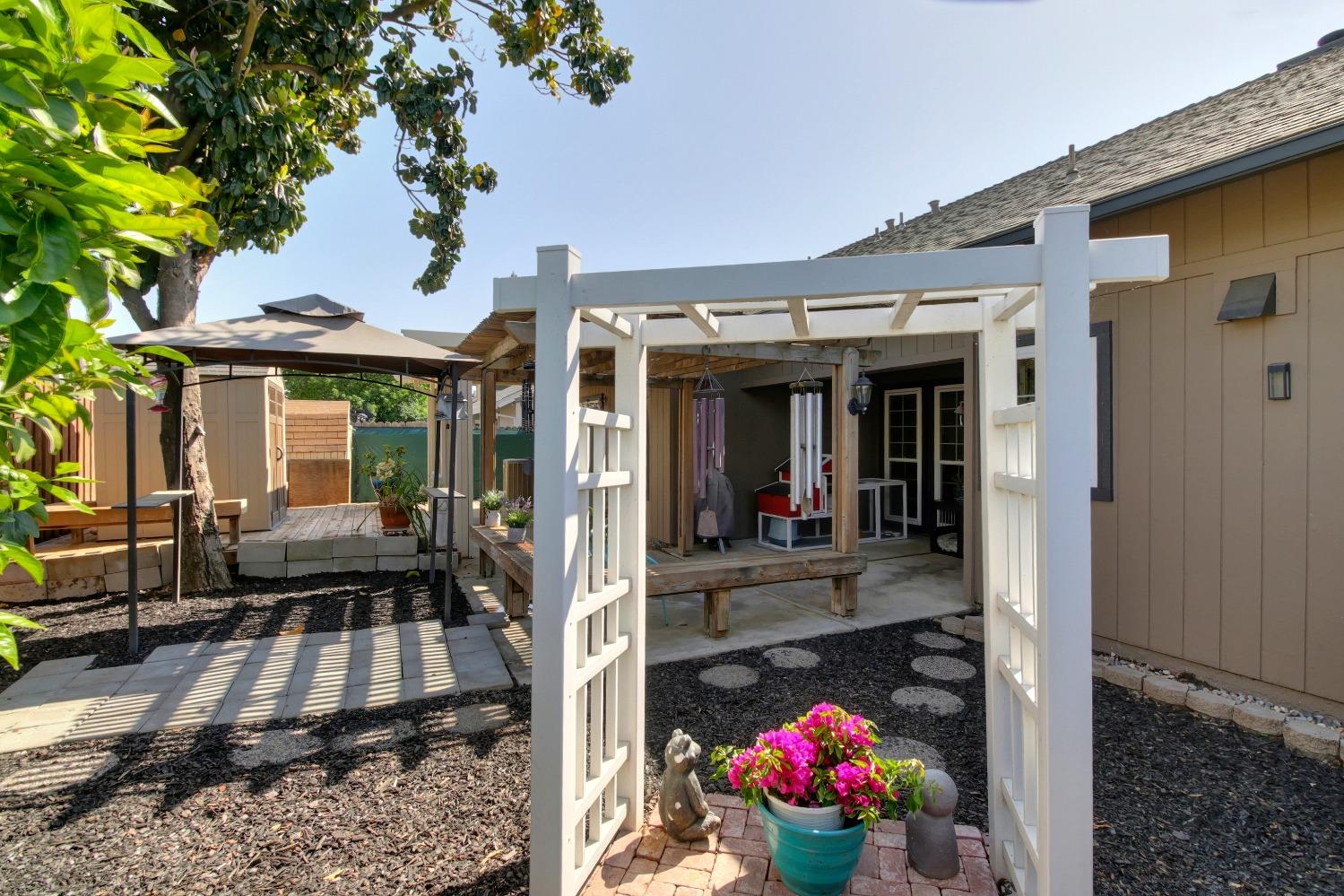 Glen Cove Way, Sacramento, California image 44