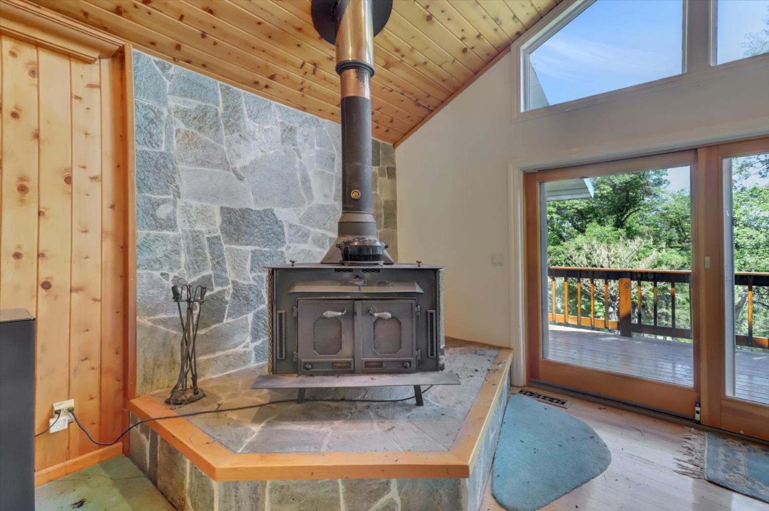 Detail Gallery Image 8 of 99 For 14508 Arrow Rd, Penn Valley,  CA 95946 - 3 Beds | 3/1 Baths