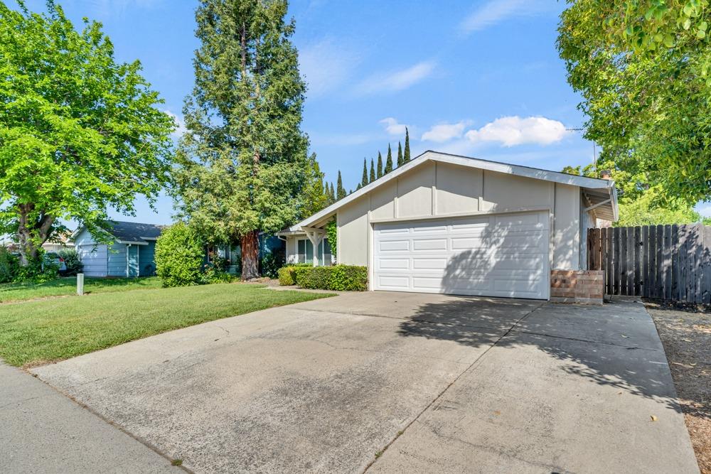 Americana Way, Sacramento, California image 1