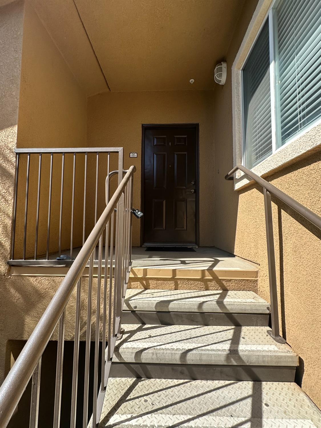 Photo #3: 225055476 Listing 