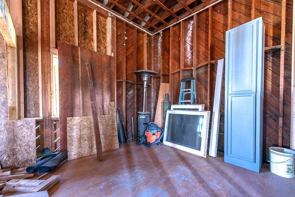 Sharon Boulevard, Madera, California image 9