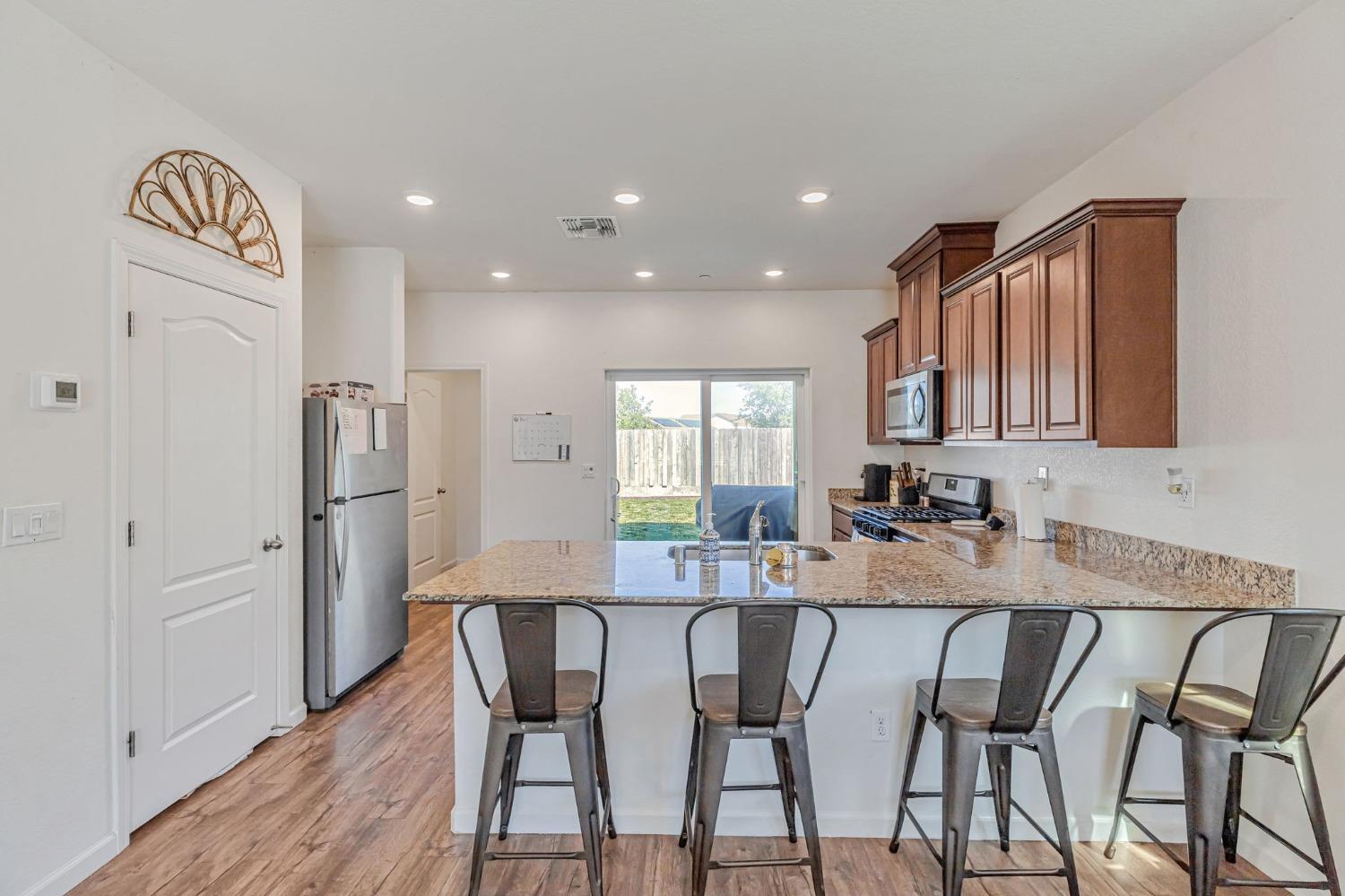 Brighton Court, Marysville, California image 9