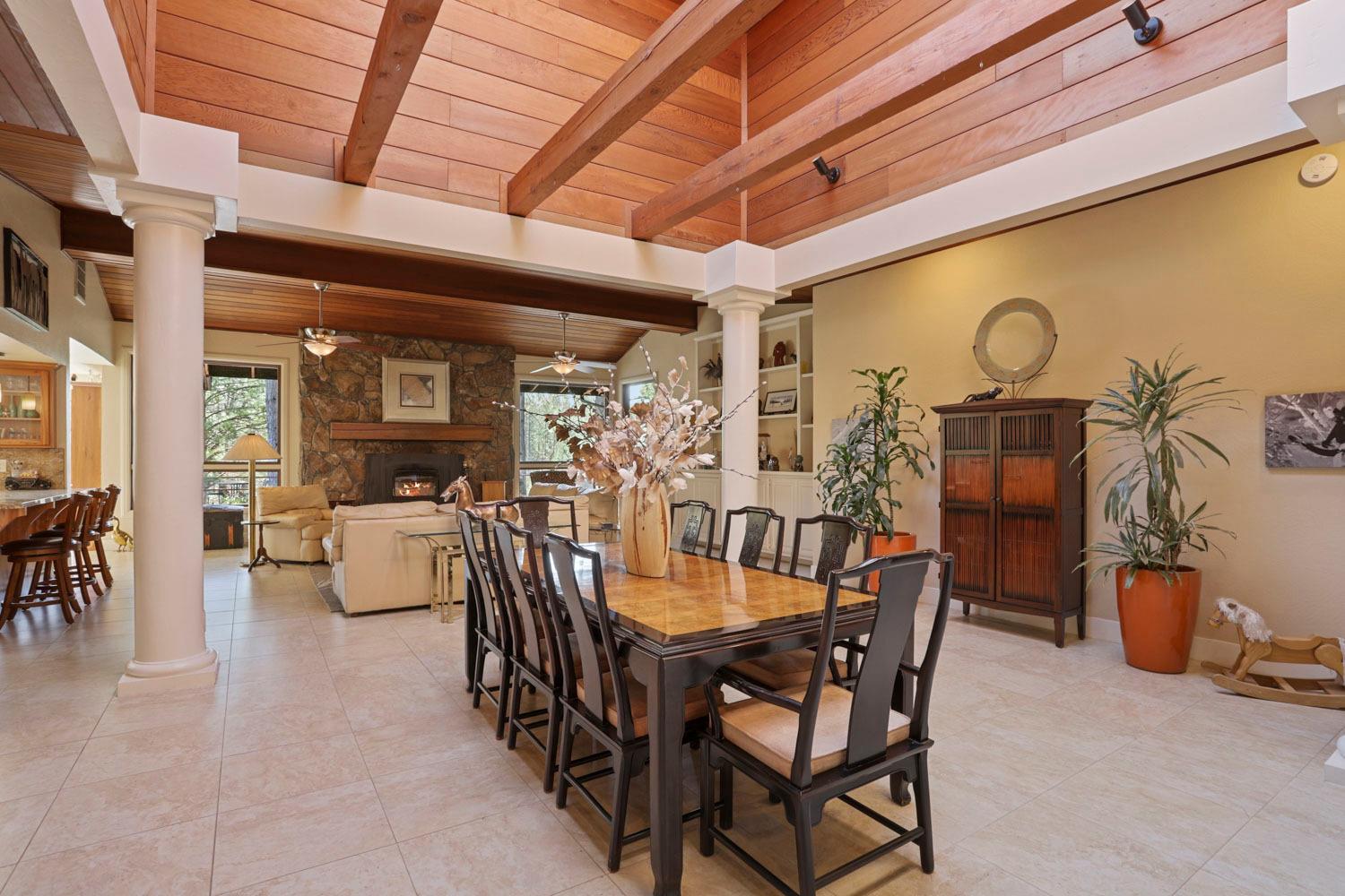 Detail Gallery Image 32 of 92 For 10415 Mcmahon Rd #10415,  Coulterville,  CA 95311 - 3 Beds | 4/1 Baths