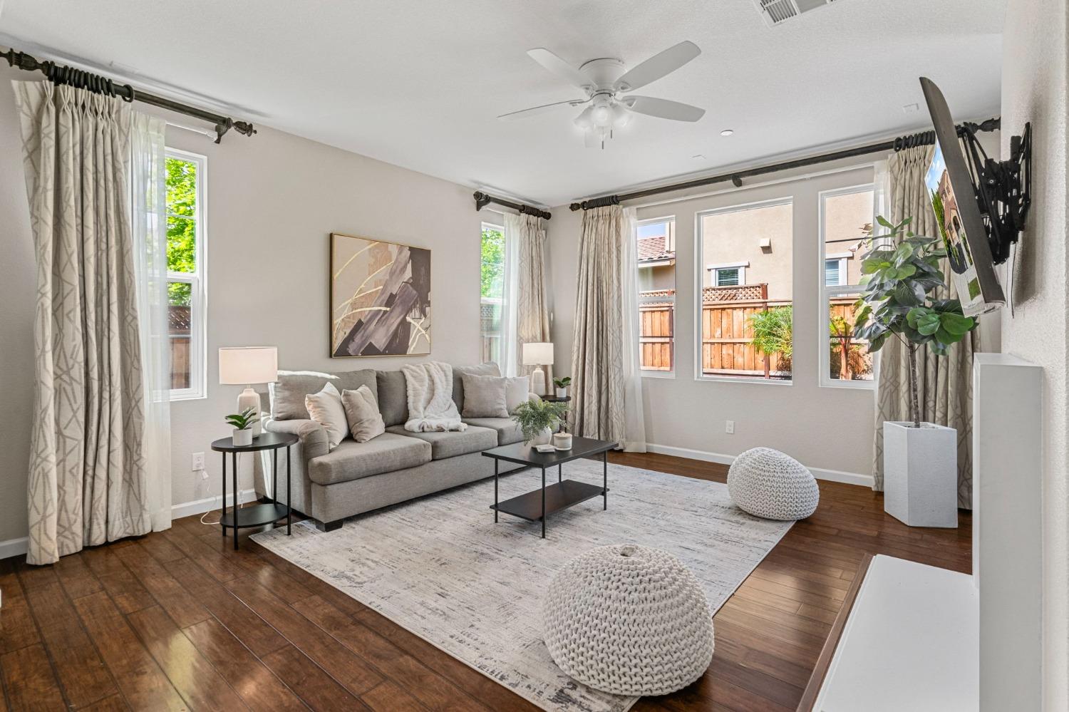 Detail Gallery Image 26 of 70 For 1071 S Jacobs Dr, Mountain House,  CA 95391 - 6 Beds | 3/1 Baths