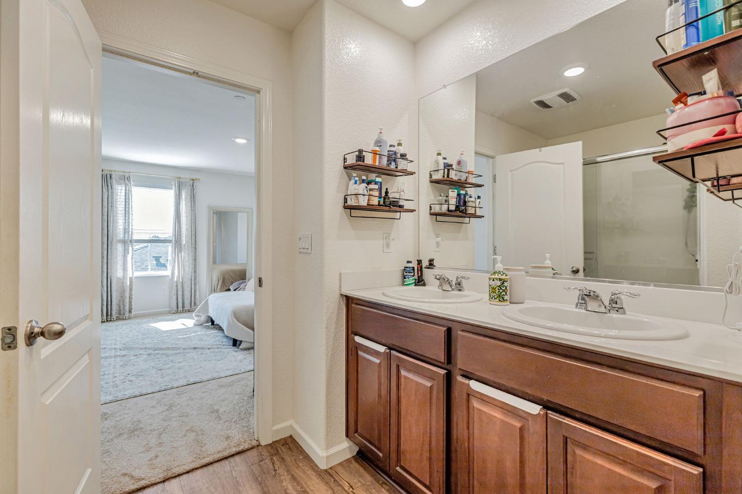 Brighton Court, Marysville, California image 33