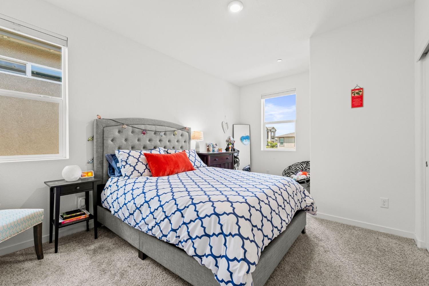 Edgeview Drive, Sacramento, California image 30