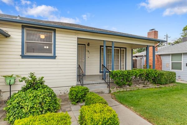 Detail Gallery Image 4 of 27 For 290 W 23rd St, Tracy,  CA 95376 - 3 Beds | 1 Baths