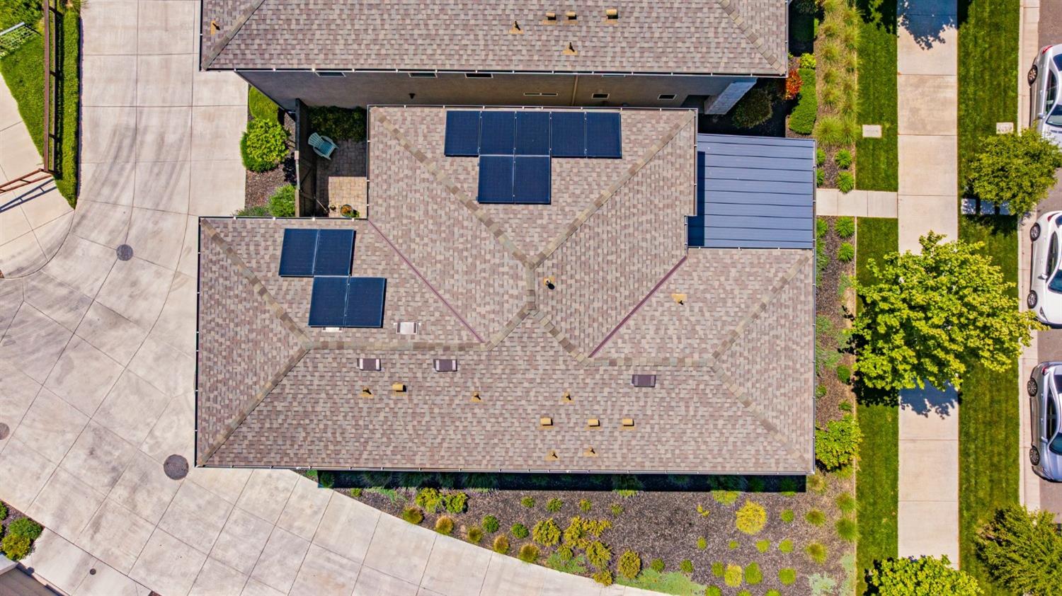 Detail Gallery Image 60 of 63 For 3020 Edgeview Dr, Sacramento,  CA 95833 - 3 Beds | 2/1 Baths