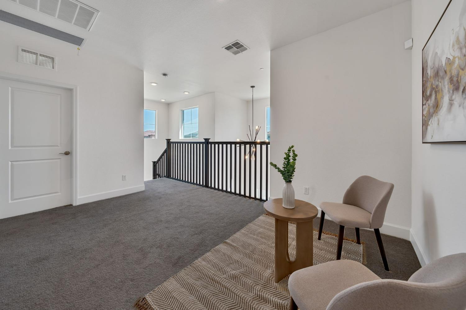 Detail Gallery Image 13 of 38 For 1719 Duchamp Way, Lodi,  CA 95242 - 5 Beds | 3/1 Baths