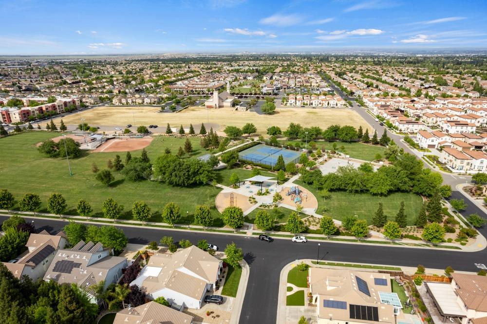 Laneworth Lane, Roseville, California image 40