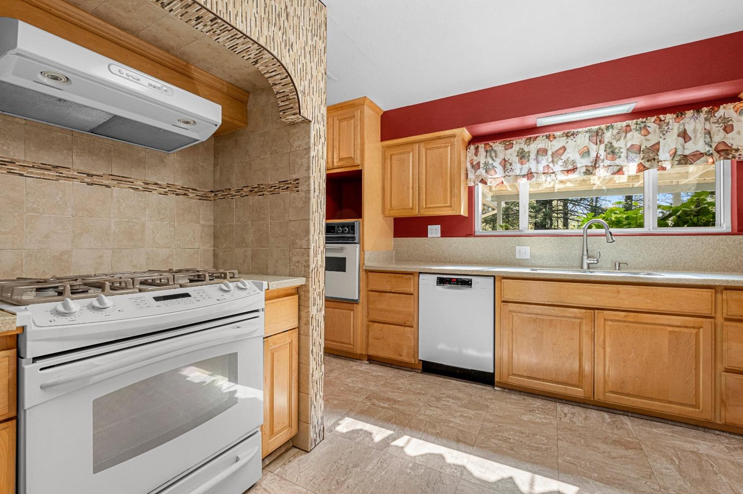 Detail Gallery Image 36 of 79 For 16080 Mount Whitney Dr, Fiddletown,  CA 95629 - 3 Beds | 2 Baths