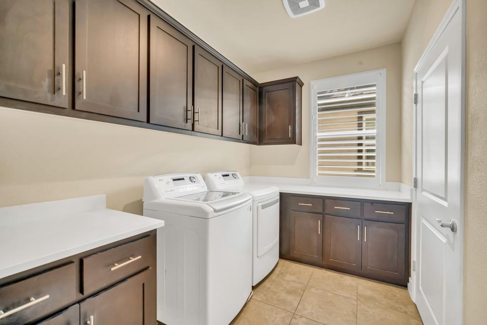 Clover Meadows Circle, Lincoln, California image 23