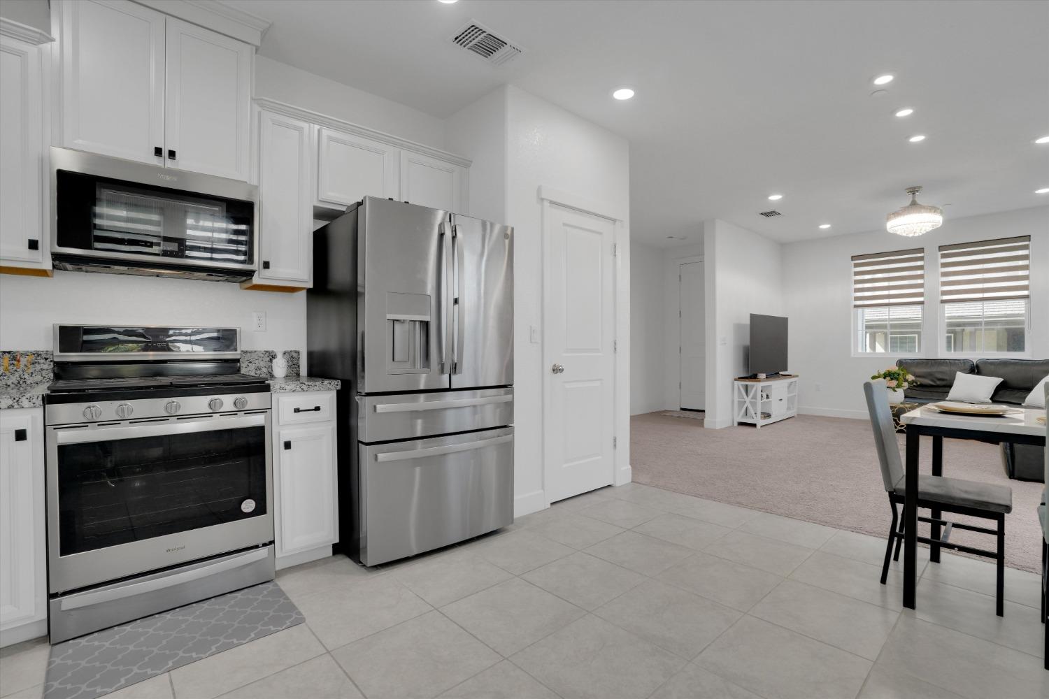 Detail Gallery Image 20 of 48 For 243 E Lawson Ave, Mountain House,  CA 95391 - 4 Beds | 3 Baths