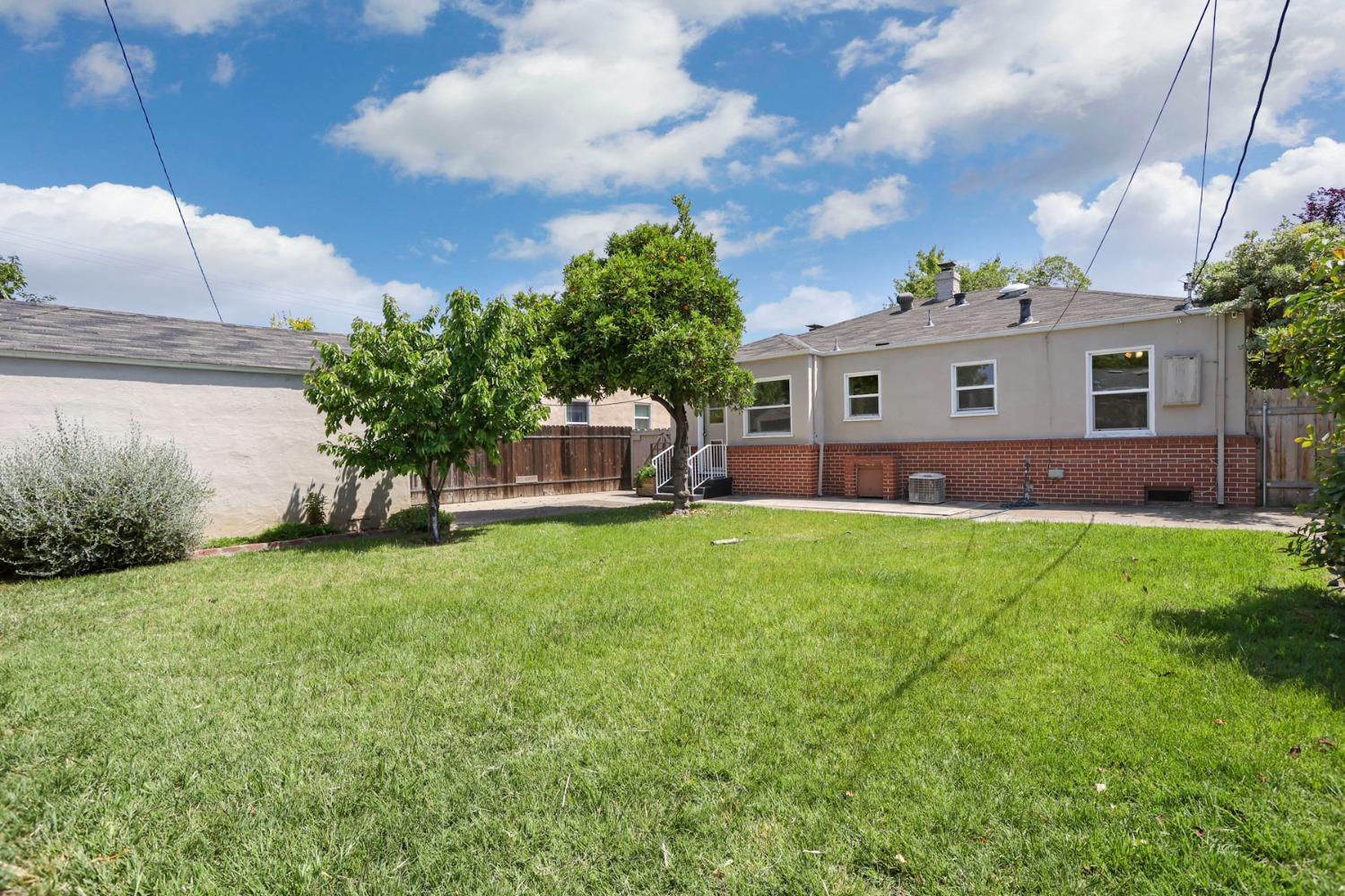 Detail Gallery Image 33 of 35 For 17 W Mendocino Ave, Stockton,  CA 95204 - 2 Beds | 1 Baths