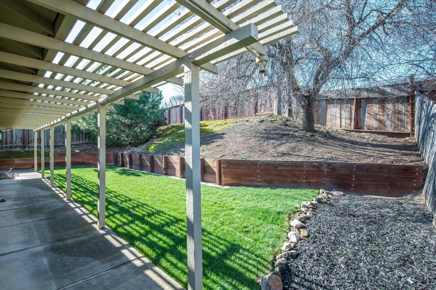 Detail Gallery Image 38 of 45 For 4046 S Royal Links Cir, Antioch,  CA 94509 - 4 Beds | 2 Baths