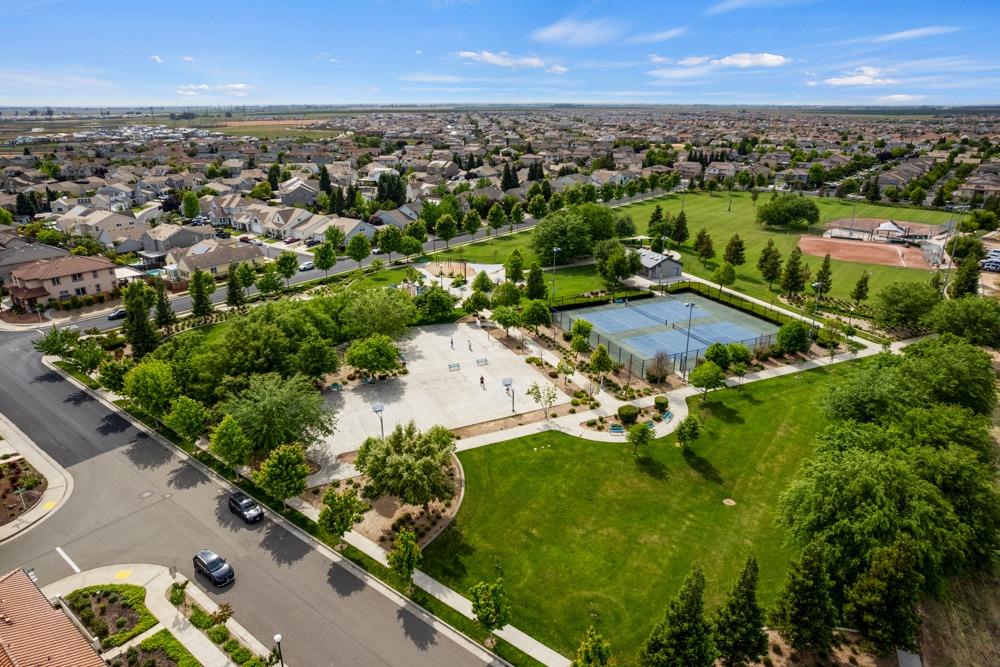 Laneworth Lane, Roseville, California image 38
