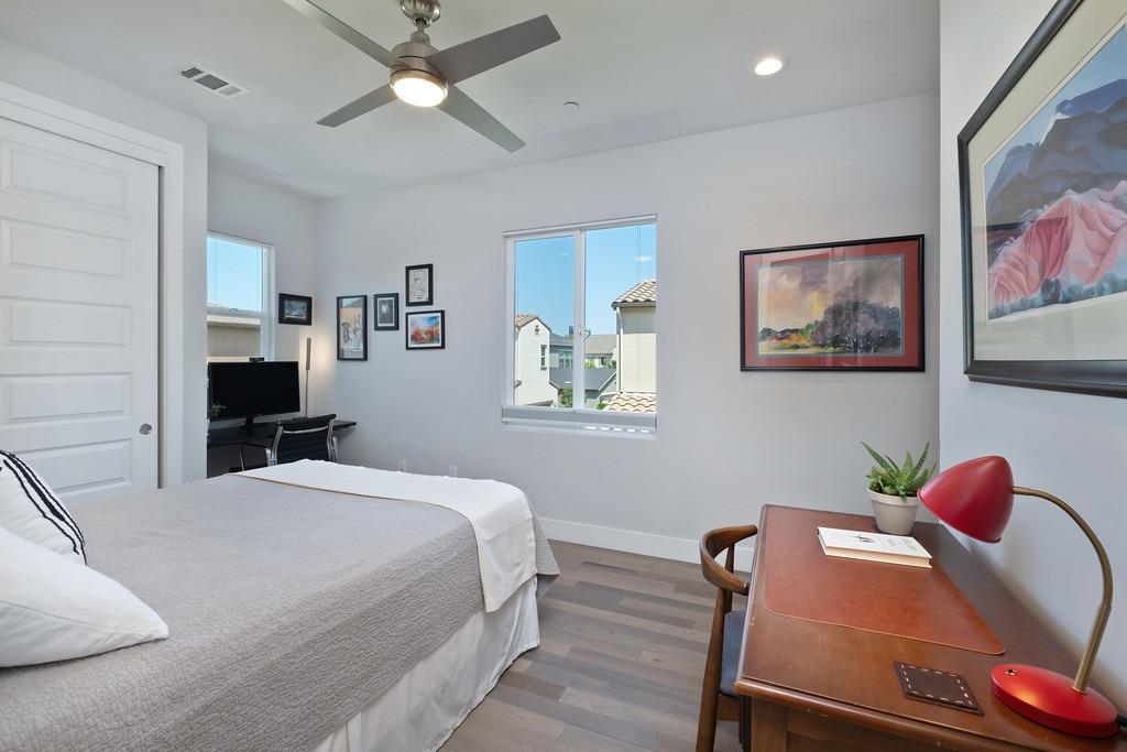 Detail Gallery Image 38 of 74 For 3438 Forney Way, Sacramento,  CA 95816 - 3 Beds | 2/1 Baths
