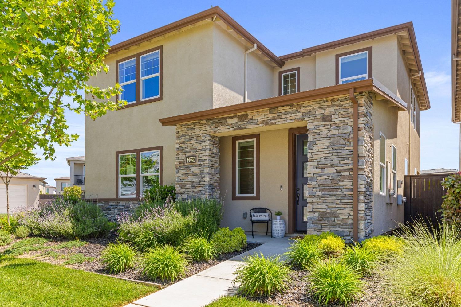 Edgeview Drive, Sacramento, California image 1