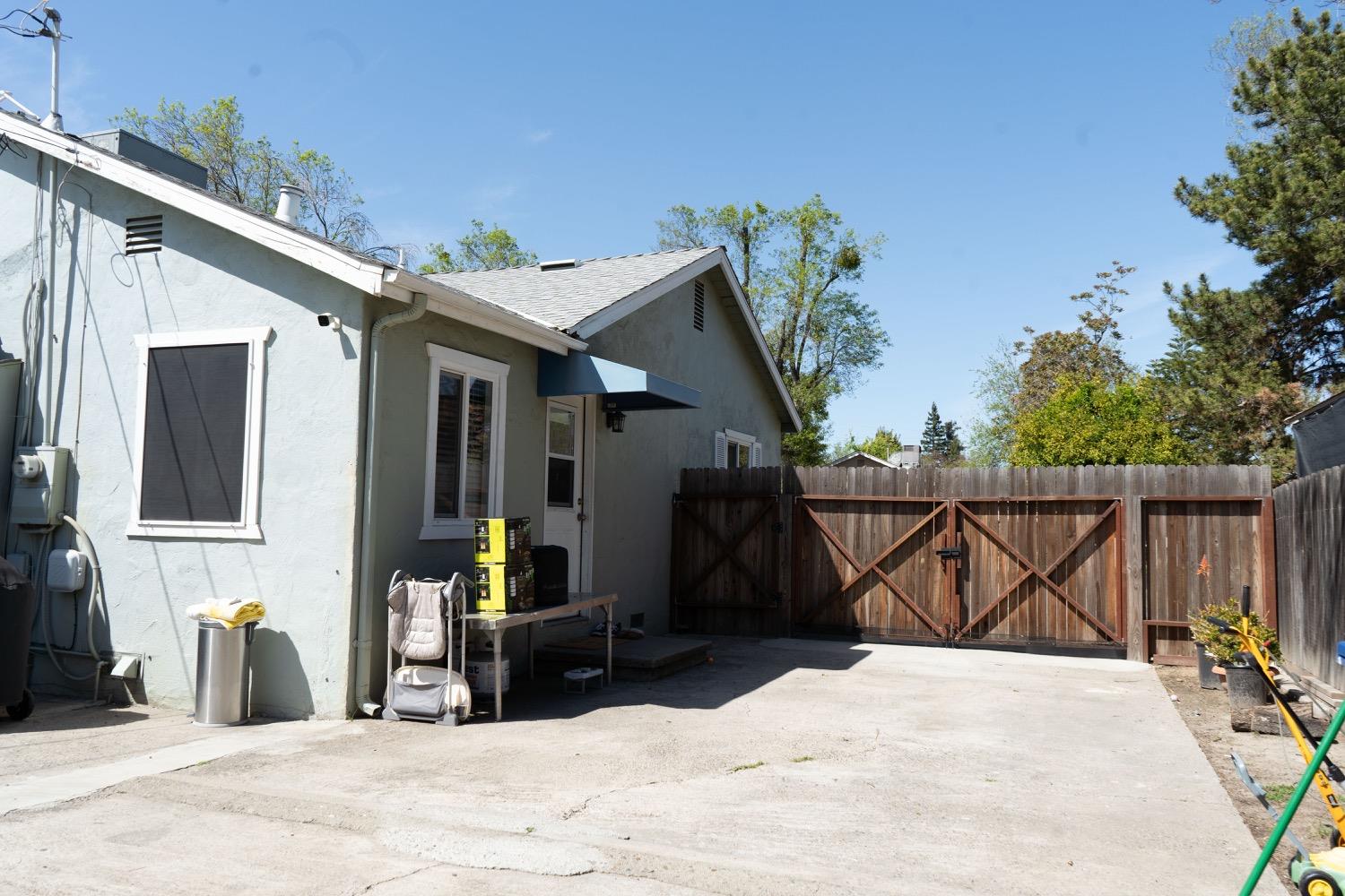 Idalou Avenue, Modesto, California image 49