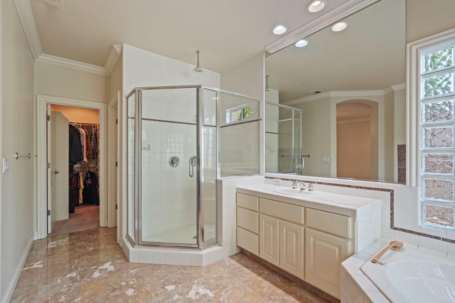 Windwood Drive, Woodbridge, California image 39