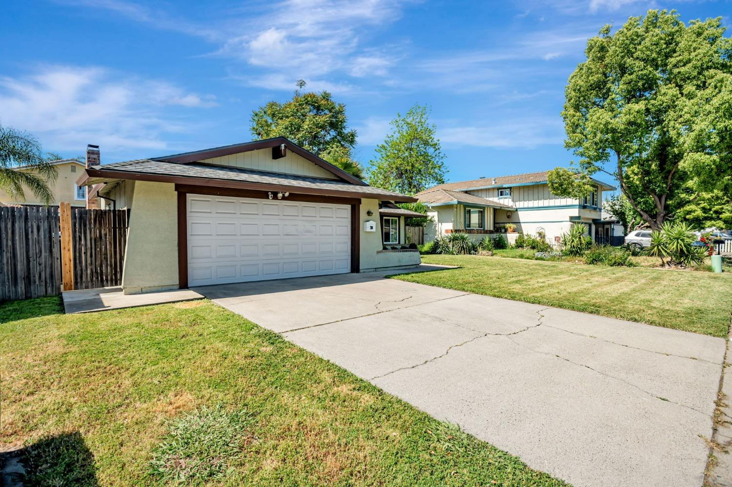 Regatta Drive, Sacramento, California image 3