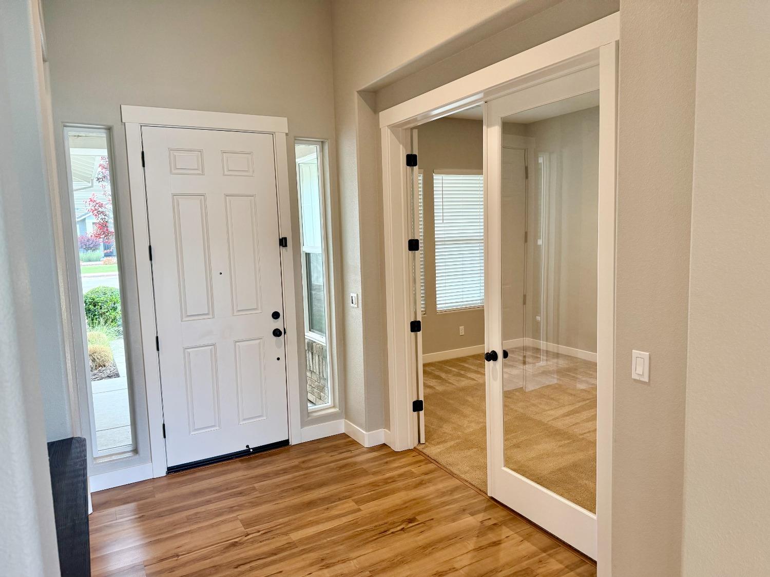 Detail Gallery Image 8 of 52 For 2775 Meadowbrook Lane, Turlock,  CA 95382 - 4 Beds | 2/1 Baths